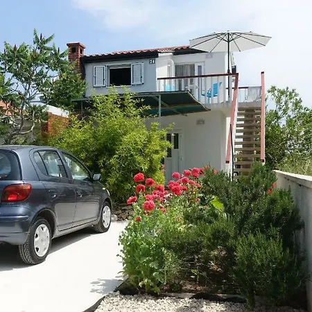 Apartman Joy Apartment Nin